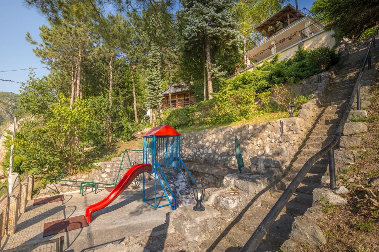 Vila Dunjarica Голубац Екстериор снимка
